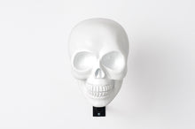 Load image into Gallery viewer, &lt;transcy&gt;H-Skull Helmet Holder Shiny White&lt;/transcy&gt;
