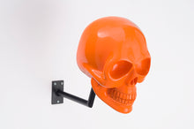 Afbeelding in Gallery-weergave laden, &lt;transcy&gt;H-Skull Helmhouder Glanzend Oranje Aangepast&lt;/transcy&gt;
