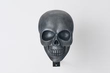 Charger l&#39;image dans la galerie, H-Skull Support pour casque Antik Silver
